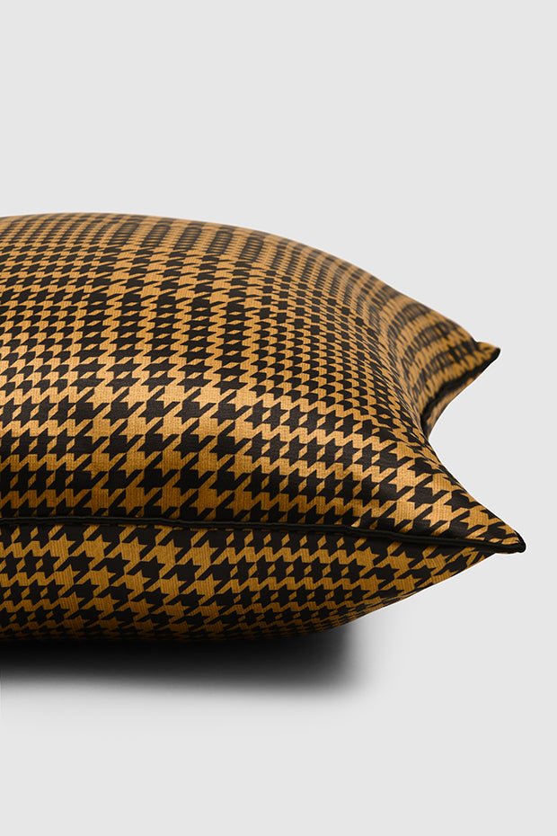 Houndstooth Pillow Cover , Caramel - Pillow Covers