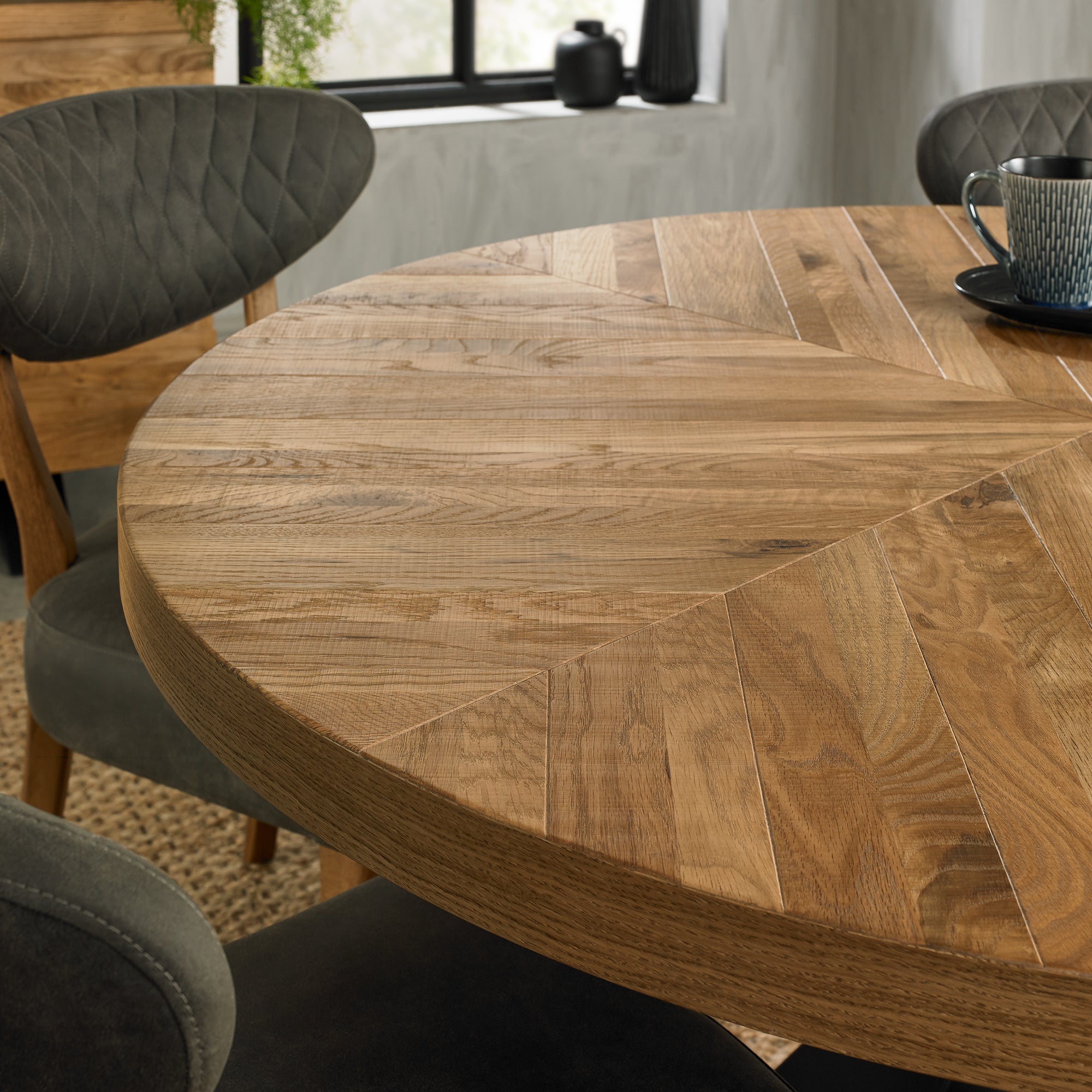 Jerry 4 Seater Round Dining Table - European Knotty Oak - Dining Tables